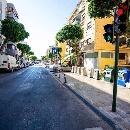 New Apartamento Centro De Torremolinos Con Parking Екстер'єр фото